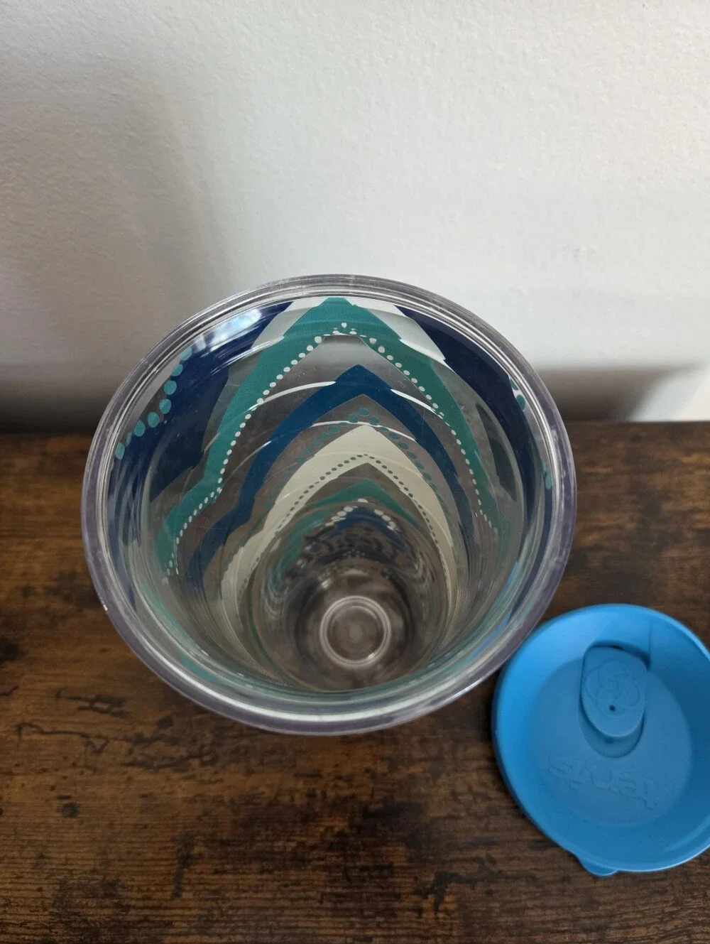 Thirty One Themed Blue Chevron Insulated Tervis Travel Tumbler with Lid - 24oz